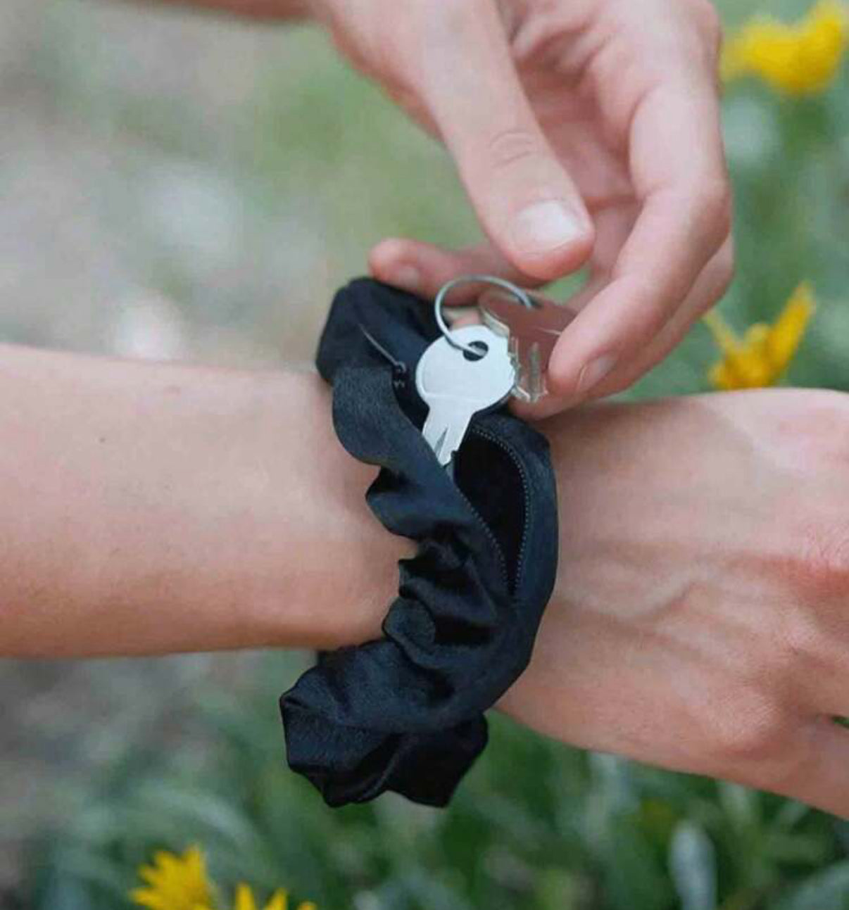 Multifunctional Hair Tie Storage Bag 1pc - Free shipping